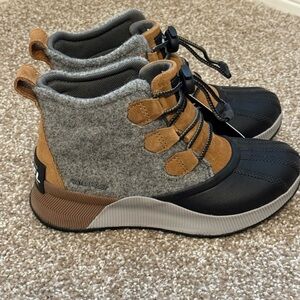 Sorel Out N About Classic Winter Boots with Waterproof Design